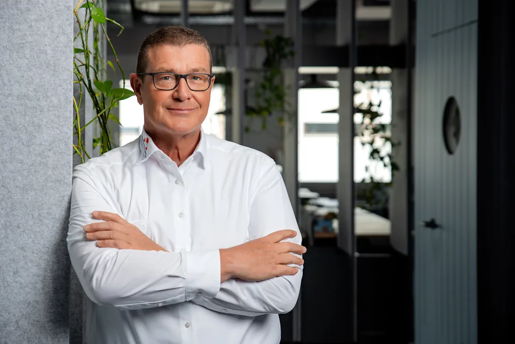 Dirk-Steffen-Hartmann Dirk-Steffen-Hartmann